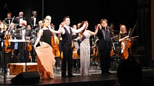 Joanne Clifton, Joe McFadden, Shirley Ballas and Keith Lockhart with the 91ȱ Concert Orchestra