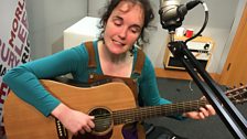 Lisa Marie Glover playing live on The Durbervilles Folk & Roots Show