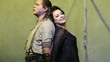 Stefan Vinke as Siegfried and Nina Stemme as Brünnhilde