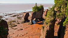 Bàgh Fundy ann an Canada aig muir-tràigh