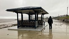 Beach shelter