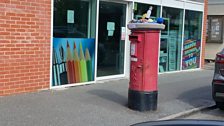 Woolly post box part one