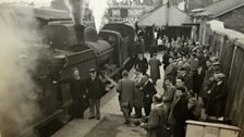 Small Crowd At Enniskillen Station