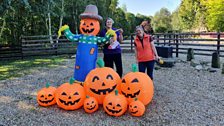 Whats not to love?  Jen and Rachel surrounded by Pumpkins.....