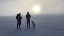 Heading across the plateau from Carn an Tuirc