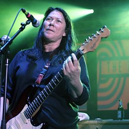 Special One (feat. Kim Deal)