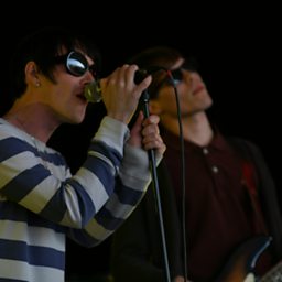 If You Wonder (Live at Reading 09)