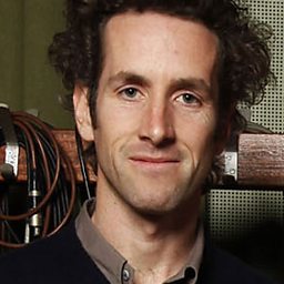 Improvisation With Free Thinking Computer