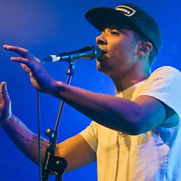 Fill Me In (feat. Raleigh Ritchie)