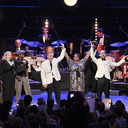 Flat Foot Floogie (Battle of the Bands Prom, 2014)