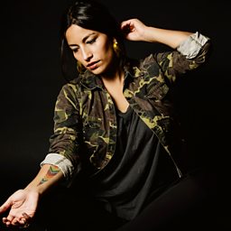 Somos Sur (feat. Shadia Mansour)