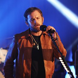 Hands To Myself (Radio 1 Live Lounge, 19th Oct 2016)