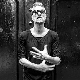 Marvinello (feat. Martin Wilson)