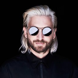 Hot Right Now (Camo & Krooked Remix) (feat. Rita Ora)