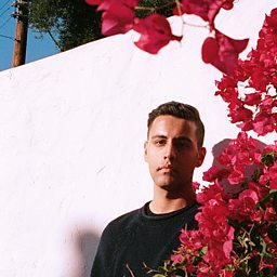 Glide (feat. Tkay Maidza)