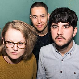 She Takes You Under (Janice Long session)