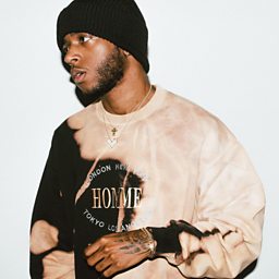In Between (feat. BANKS)