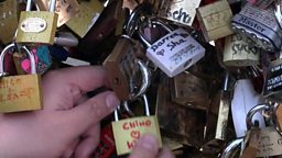 Paris 'love locks' removed