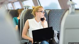 Emails while commuting 'should count  as work' 通勤时间查邮件应算入上班时间