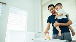 Stay-at-home fathers “全职奶爸” 不再是非主流