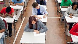 Top A-level results fall, with steepest drop in England 英国 A-level 考试高分比例下滑 英格兰尤为明显 
