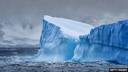 A23a: Monster iceberg just shy of a trillion tonnes 数据显示巨型冰山 A23a 重达近万亿吨