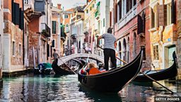 Venice to charge day trippers to enter city 威尼斯向一日游游客收 “进城费”