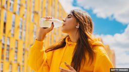 形容词辨析:refreshing、revitalising、rejuvenating