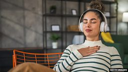 'Manifest' is Cambridge Dictionary's Word of the Year 2024 剑桥词典公布 2024 年度单词:“manifest”