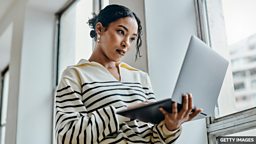 包含单词 “source” 的常见搭配