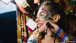 The problem with glitter 闪光亮片对环境造成的污染问题