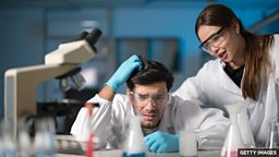 Off base 错了，判断失误