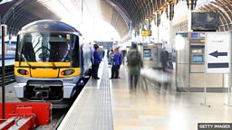 坐火车旅行时常见的英语词汇