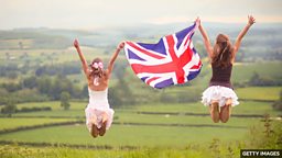 英语中的 “diminutives(爱称词)”:“sarnie” 和 “telly” 是怎么来的?