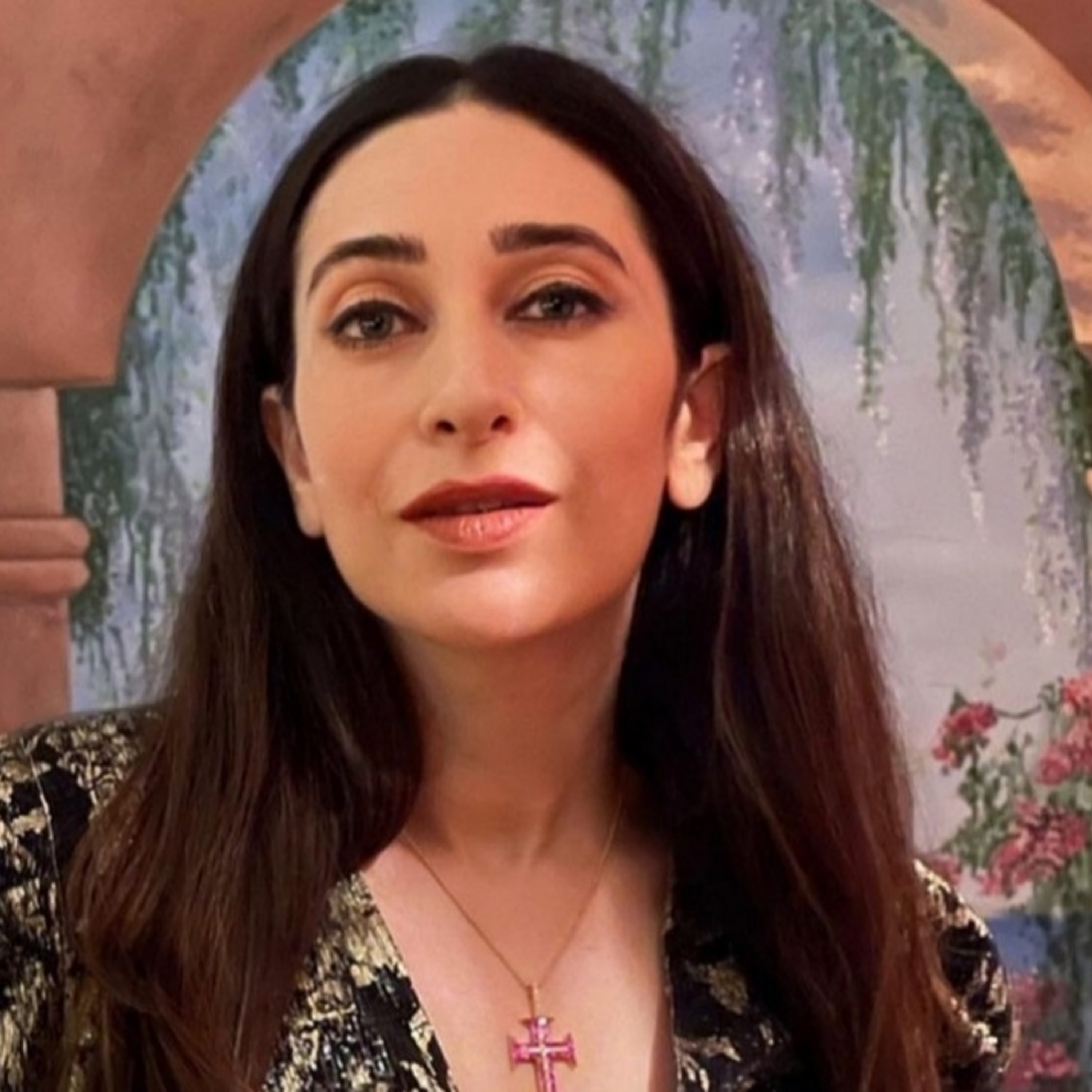 करिश्मा कपूर ने क्यों याद किये पुराने दिन ? episode artwork