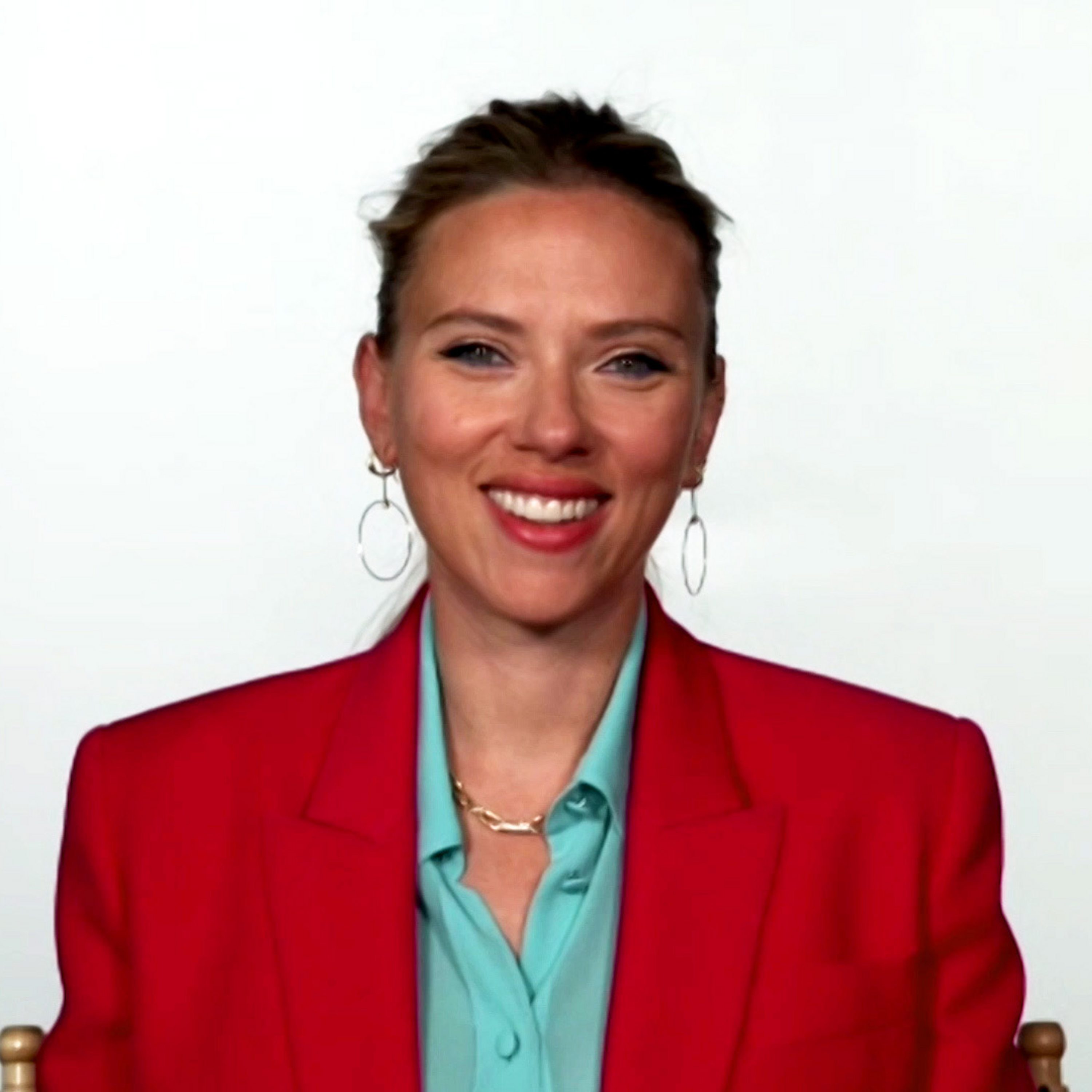 Scarlett Johansson Interview Special: Becoming... Black Widow