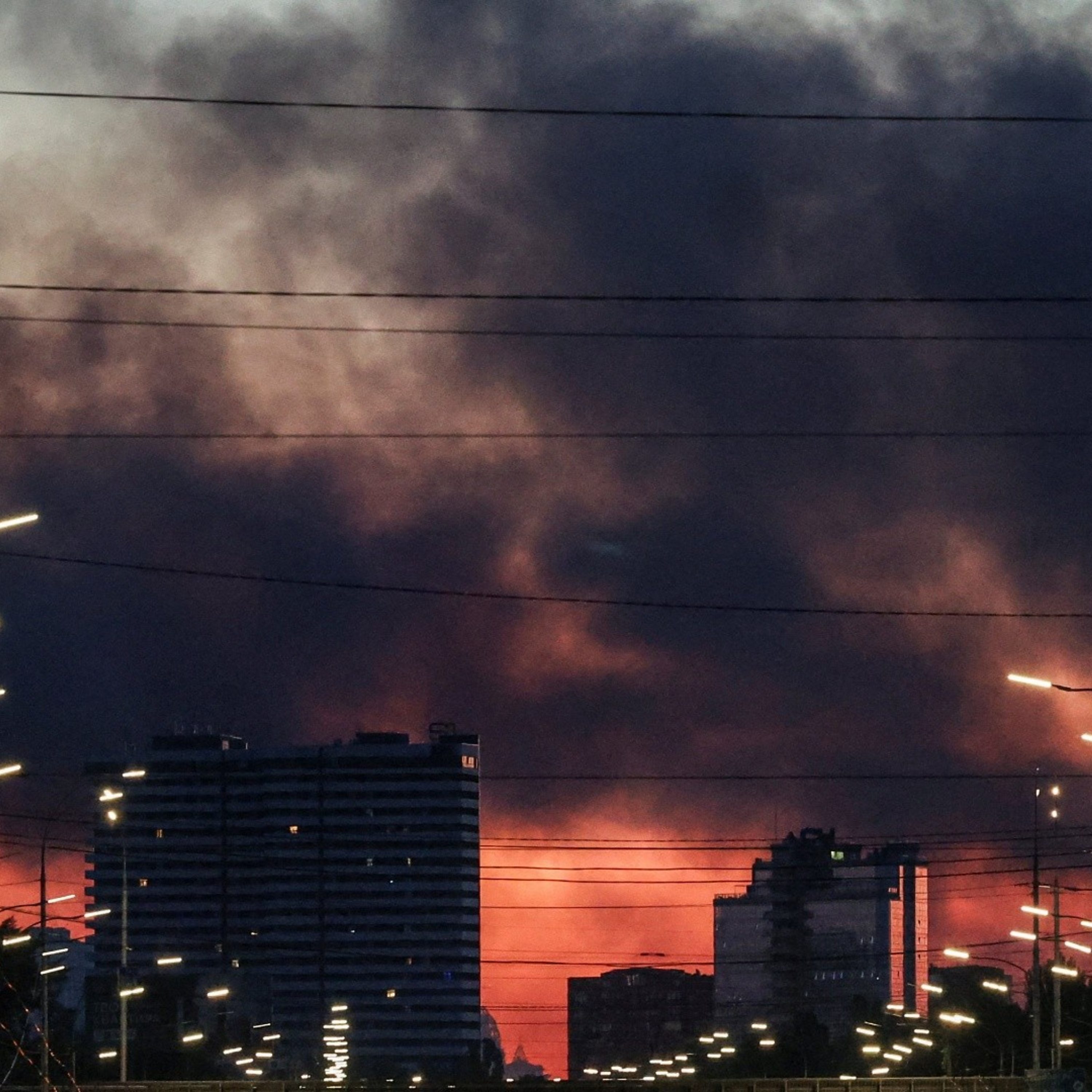 Night of large-scale Russian attacks across Ukraine Episode cover