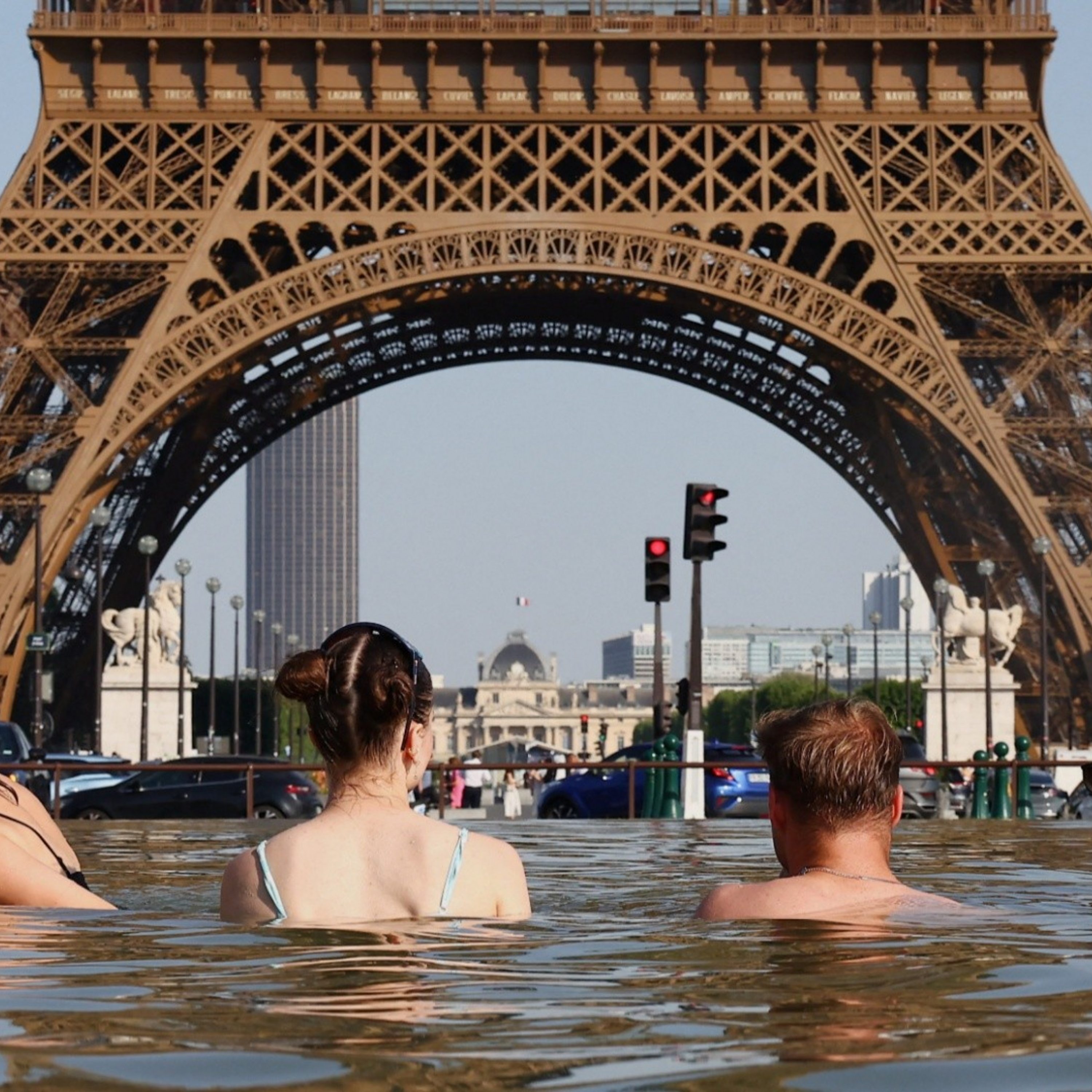Western Europe hit by record-breaking heatwave Episode cover