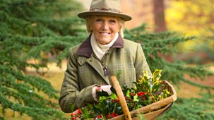 Mary Berry's Country House At Christmas - Episode 18-12-2021