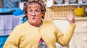 Mrs Brown's Boys - Christmas Specials 2018: 2. Mammy's Motel