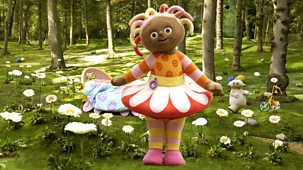 In The Night Garden - Series 1 - Upsy Daisy Dances With The Pinky Ponk