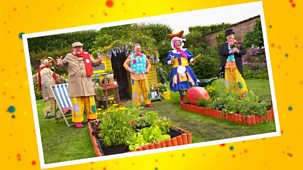Story Time With Mr Tumble - Series 1: 2. Tumble Cottage’s Fabulous Fruit Competition