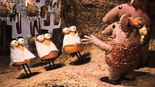 The Clangers - Series 2: 1. The Tablecloth