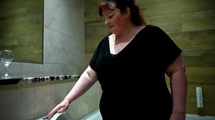 Rip Off Britain - Series 16: 35. The Hotel With No Running Water