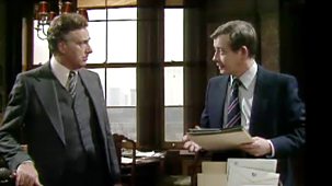Yes, Minister - Series 1: 5. The Writing On The Wall