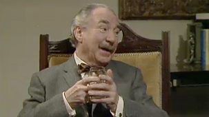 Yes, Minister - Series 2: 2. Doing The Honours