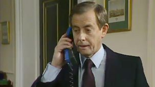 Yes, Prime Minister - Series 1: 4. The Key