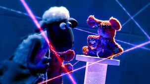 Shaun The Sheep - Mossy Bottom Mayhem: 3. Teddy Rescue