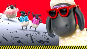 Shaun The Sheep - Mossy Bottom Mayhem: 4. 24 Hour Party Sheep
