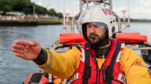 Saving Lives At Sea - Series 10: 5. Into The Eye Of The Storm